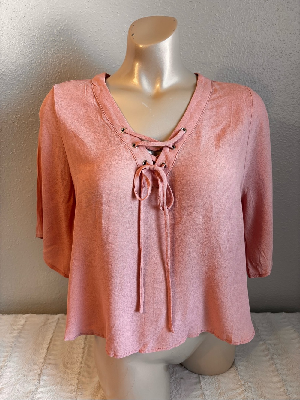 Blush Pink Lace-Up V-Neck Peasant Style Cropped Top Boho Cottagecore Y2K